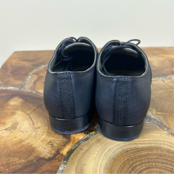 Toms Black Leather Women's Oxfords - Picture 4 of 8